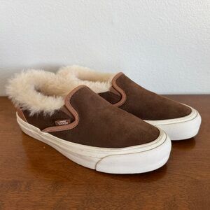 Vans Brown Suede Shearling-Lined Slip-On Mules unmarked size 6?